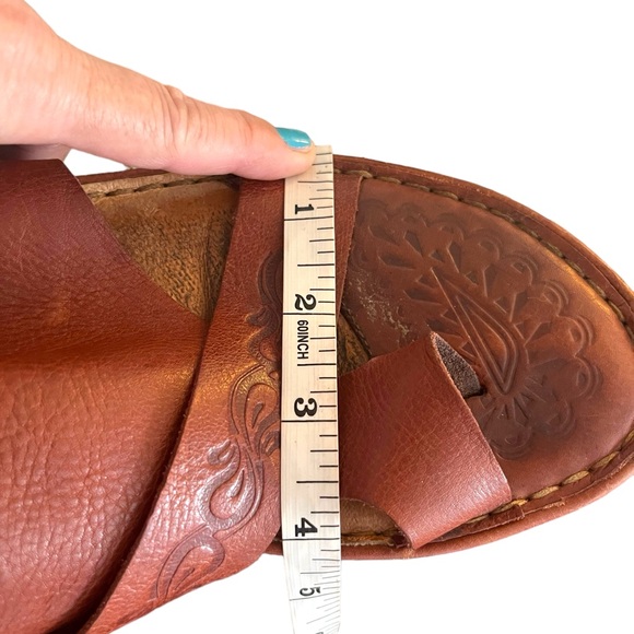 Born Brown Embossed Leather Slip On Platform Sandals S10 - Picture 7 of 7